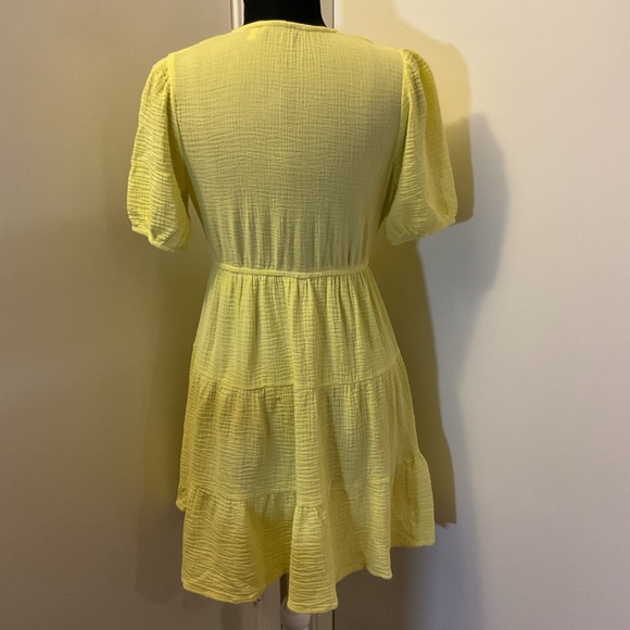 7. RDI Yellow Short Sleeve V-Neck Tiered Dress  100% Cotton Size XS - Picture 9 of 10